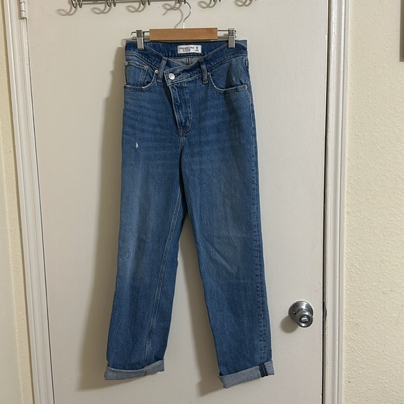 EUC Abercrombie & Fitch 90s Straight Ultra High Rise Jeans size 25/0s - Picture 6 of 8